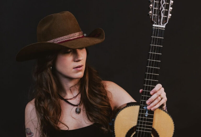 Em semana de Grammy Latino, Bruna Viola relembra a conquista que marcou sua trajetória