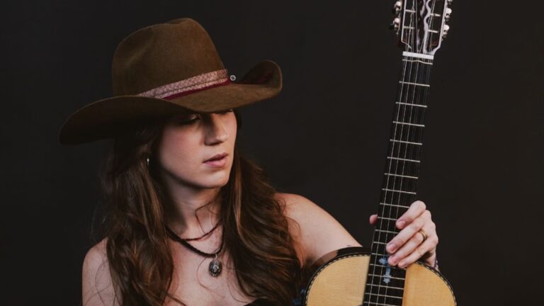 Bruna Viola ousa sem perder a raiz e amplia o debate sobre a música caipira